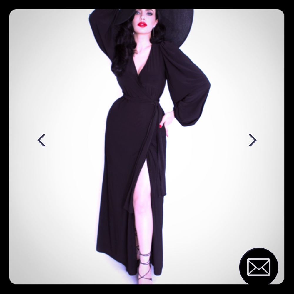 NWT Lafemme en noir black widow wrap gown 3x